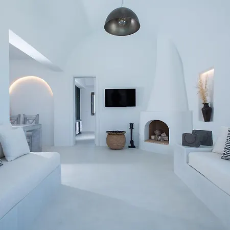 Azar Luxury Villas & *