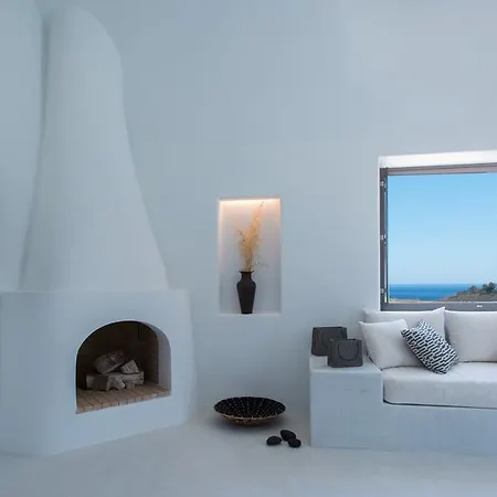 Azar Luxury & Villa Imerovigli (Santorini)