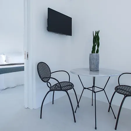 Azar Luxury Villas & Imerovigli (Santorini)