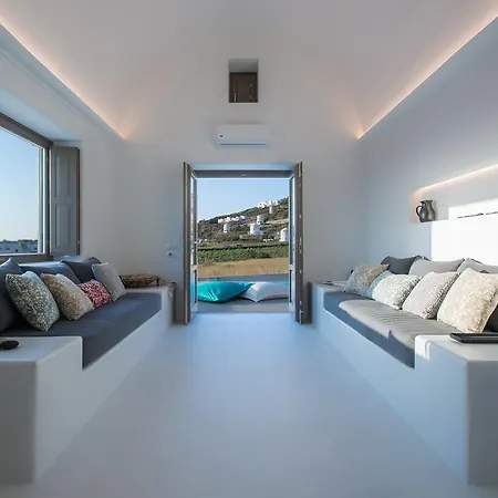 Azar Luxury Villas &