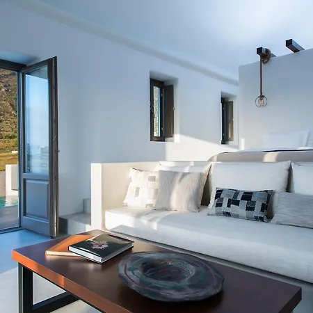 Villa Azar Luxury Villas & Imerovigli (Santorini)
