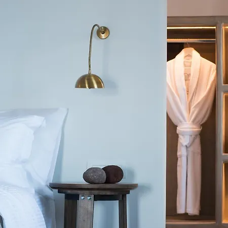 Azar Luxury Villas & Imerovigli (Santorini)