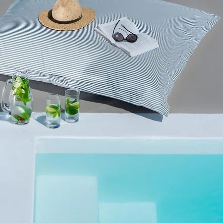 Villa Azar Luxury Villas & *