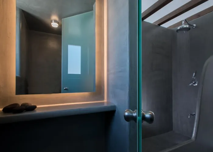 Azar Luxury & イメロヴィグリ