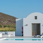 Azar Luxury & * Imerovigli (Santorini)