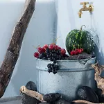 Azar Luxury & Willa Imerovigli (Santorini)