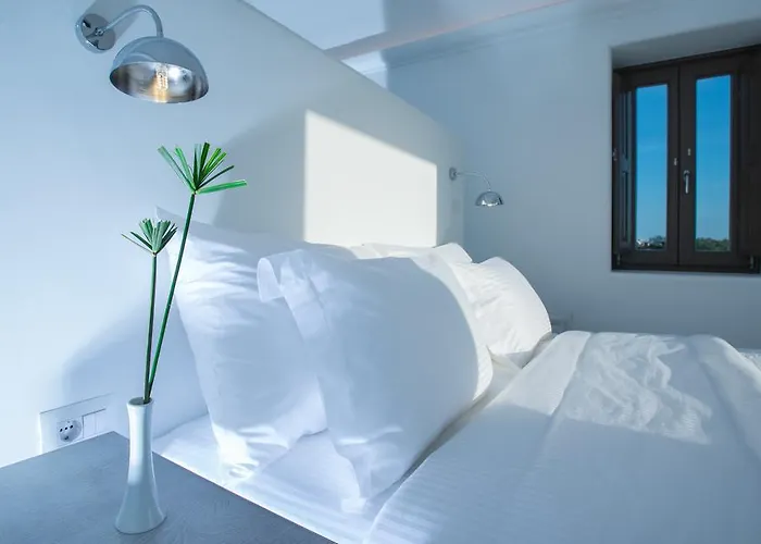 Azar Luxury & Βίλα Ημεροβίγλι