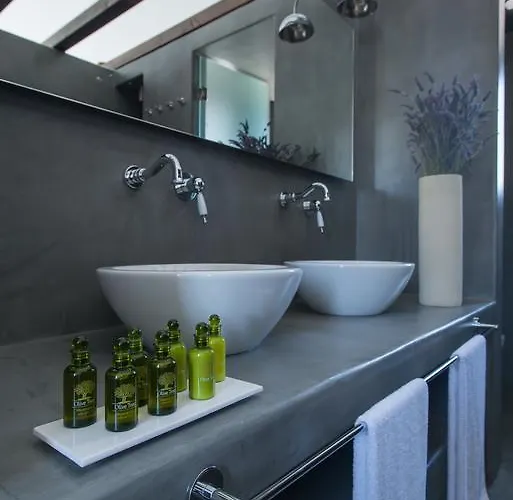 Azar Luxury & Βίλα Ημεροβίγλι