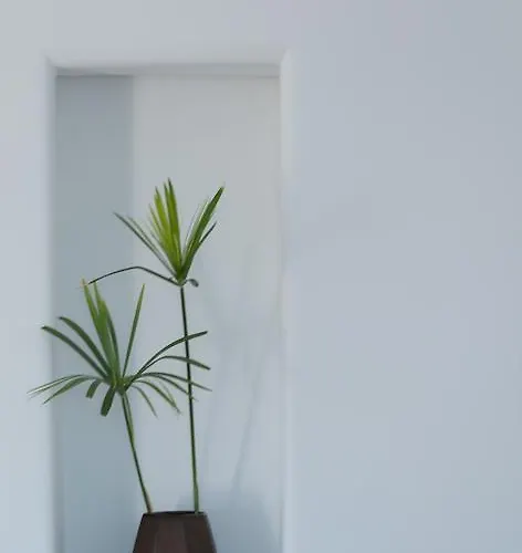 Azar Luxury & Imerovigli (Santorini)